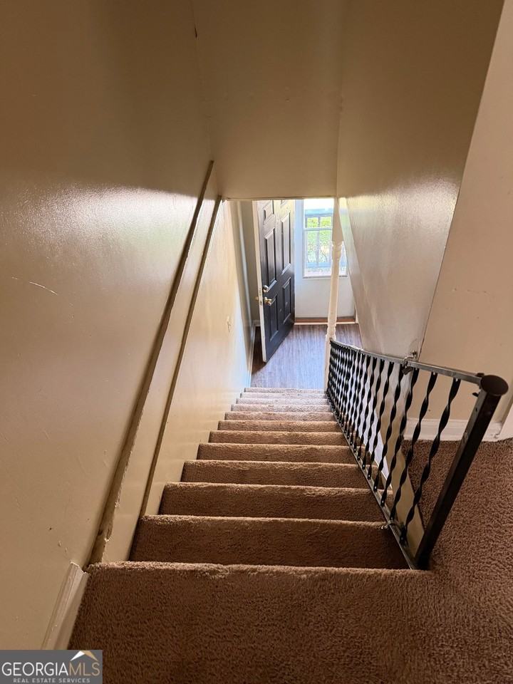 1006 5th Ave #A - Photo 6 of 12