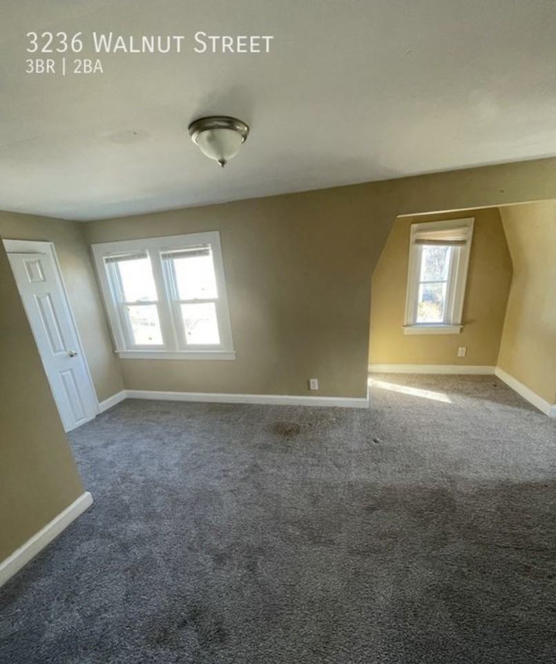 3236 Walnut St - Photo 3 of 12