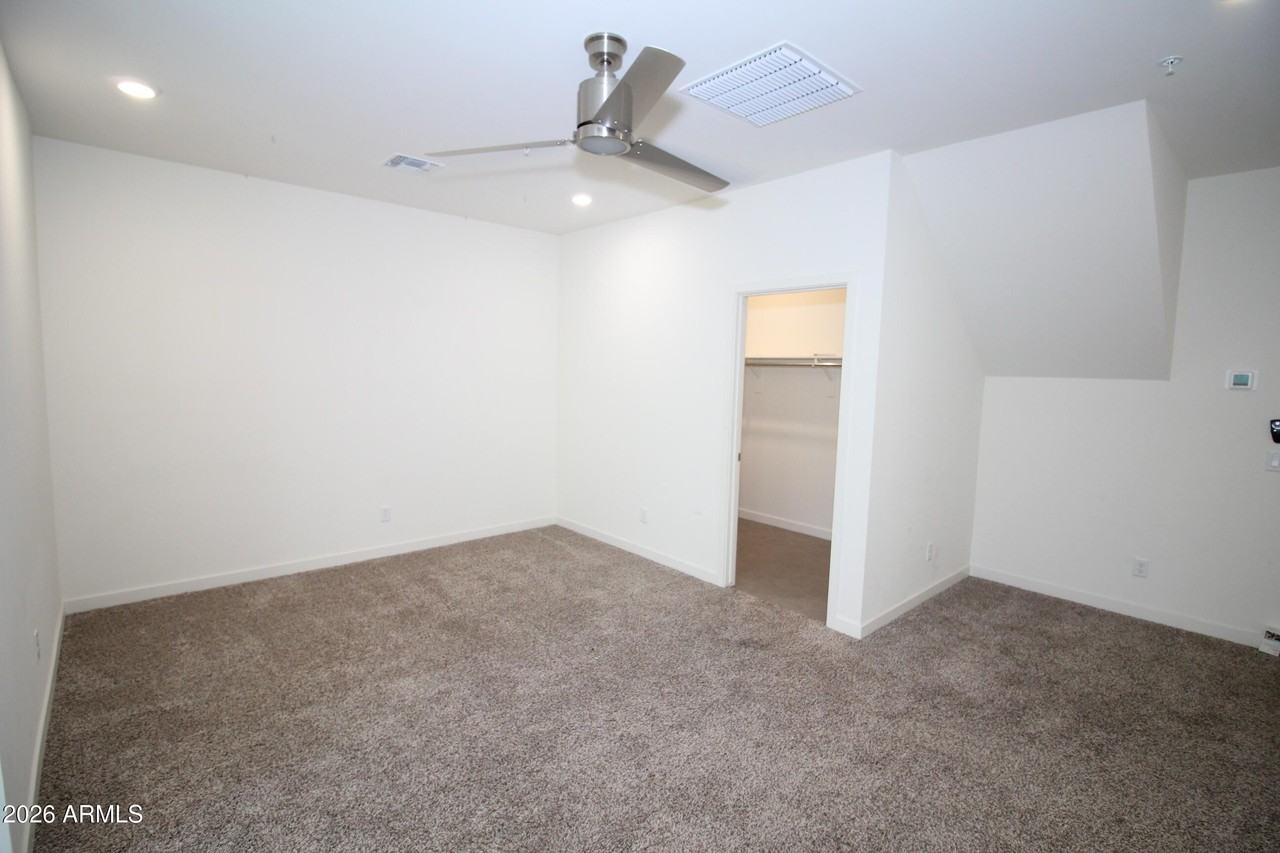 2215 W Harmont Dr - Photo 5 of 19