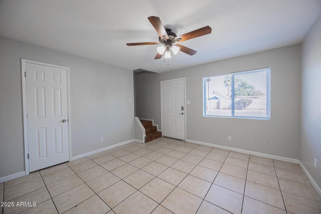 1414 N 27th St #1 - Photo 4 of 19
