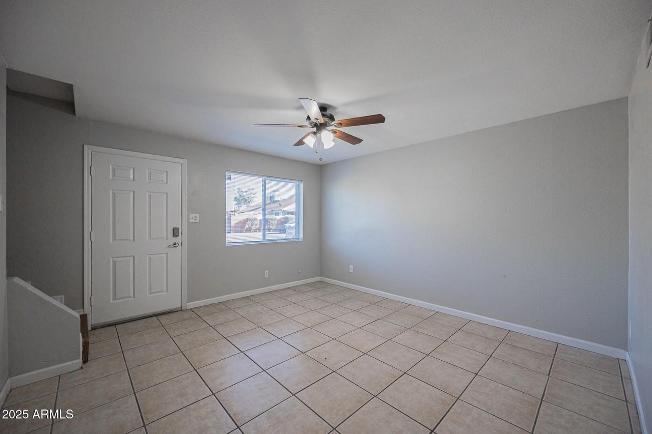 1414 N 27th St #1 - Photo 5 of 19