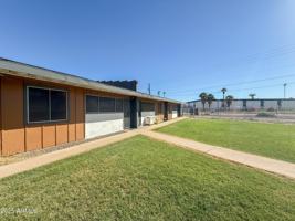 featured image of 2123 W Devonshire Ave #15