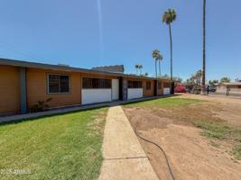 featured image of 2139 W Devonshire Ave #3