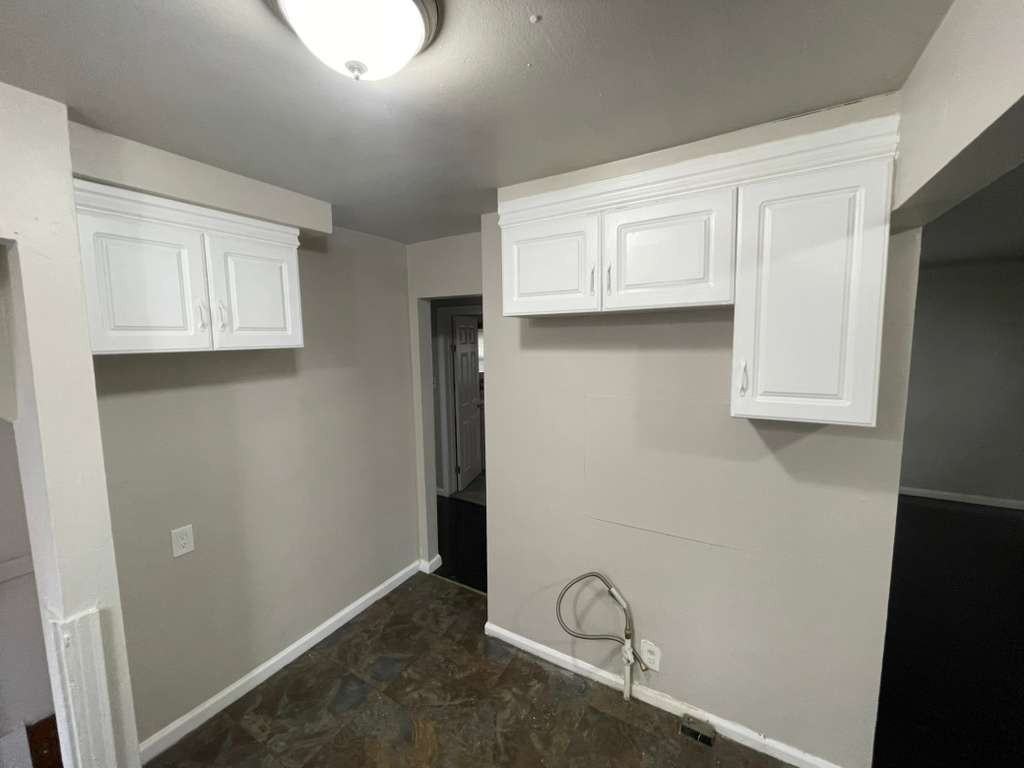 18556 Kentfield St - Photo 4 of 10