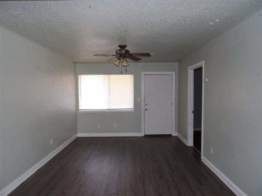 624 N Dillon Ave - Photo 2 of 10