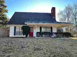 featured image of 812 Strawberry Pointe