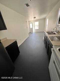 2110 30th St - Photo 3 of 7