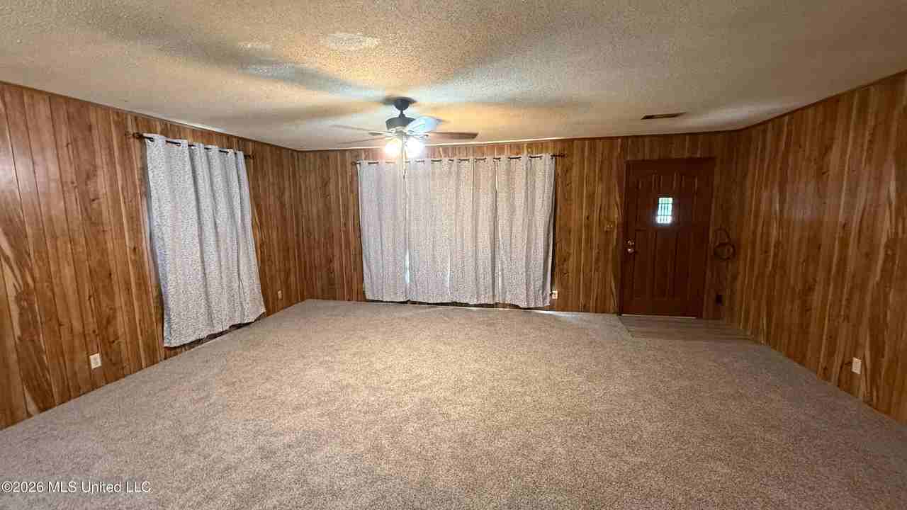 9004 Tucker Rd - Photo 6 of 15