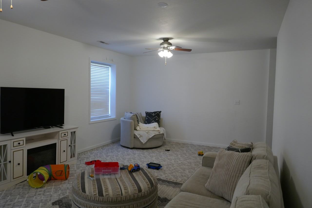 115 Market St #A - Photo 3 of 7