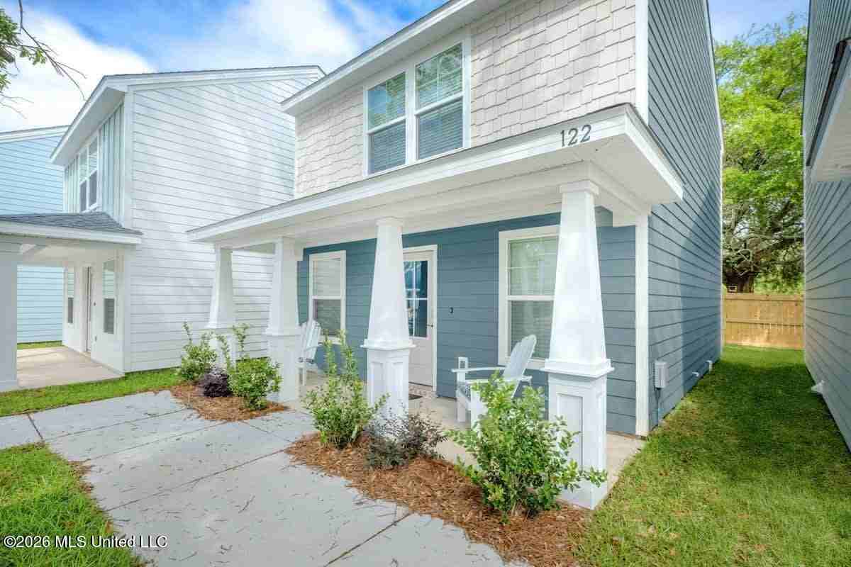 122 Coral Breeze Dr - Photo 2 of 25