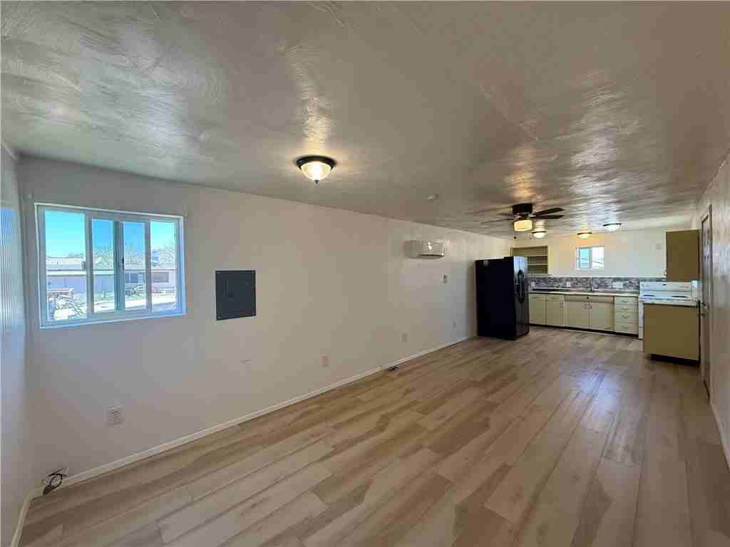 3600 E Thompson Ave - Photo 5 of 5