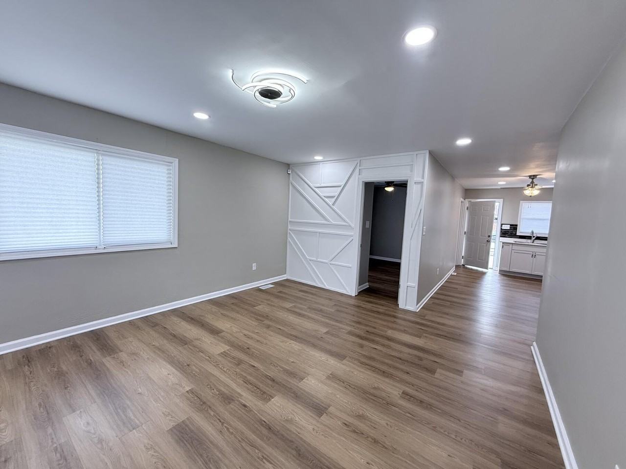 3625 Tyler St - Photo 6 of 27