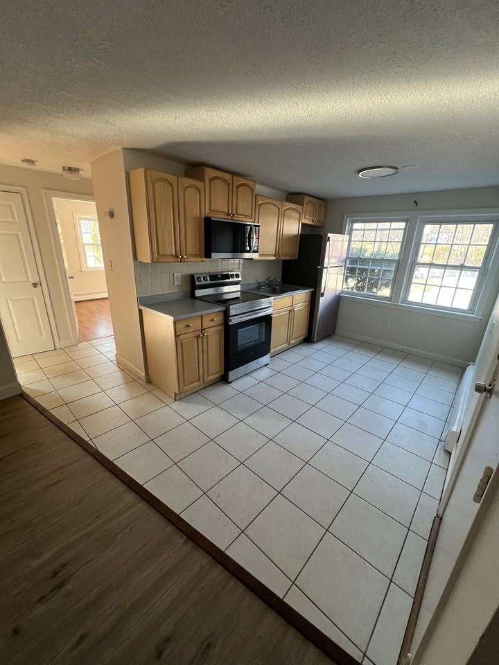 8 Carriage Hill Rd - Photo 2 of 7