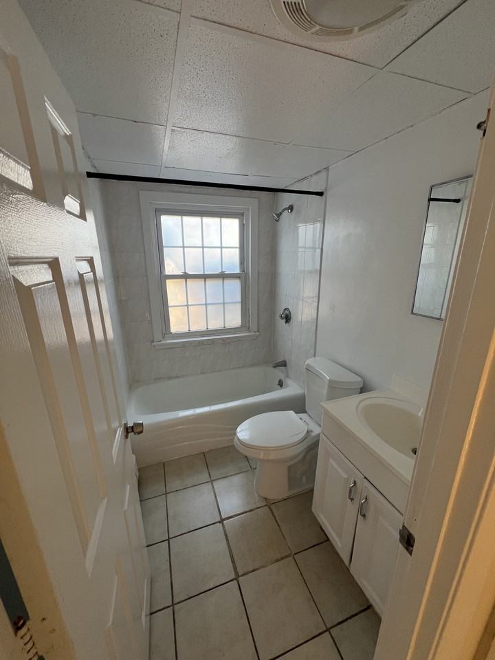 8 Carriage Hill Rd - Photo 6 of 7