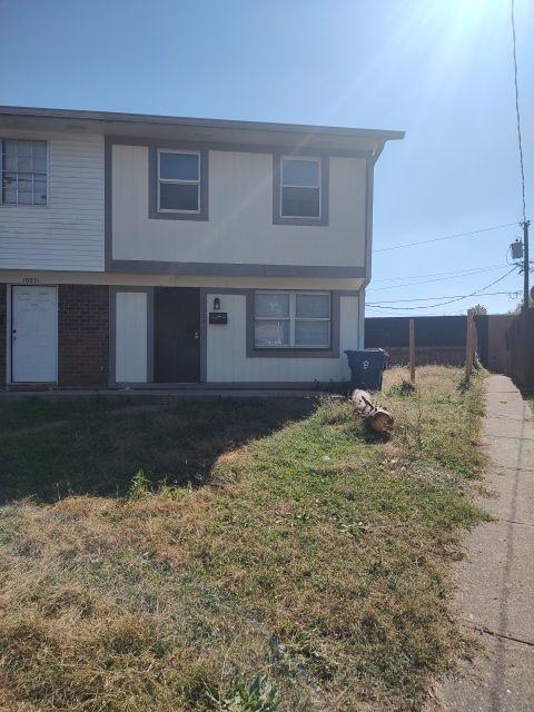 10029 Hawkins Ct - Photo 2 of 2