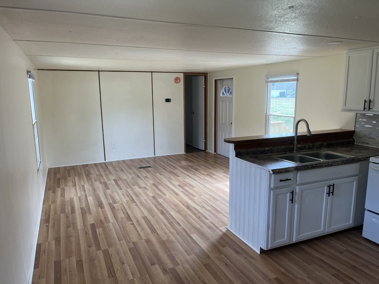 9 Barret Ln - Photo 3 of 7