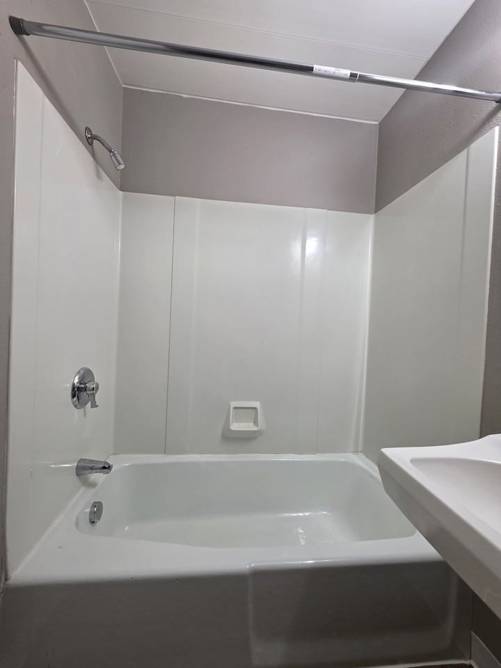 1606 8th St N #51 - Photo 2 of 12