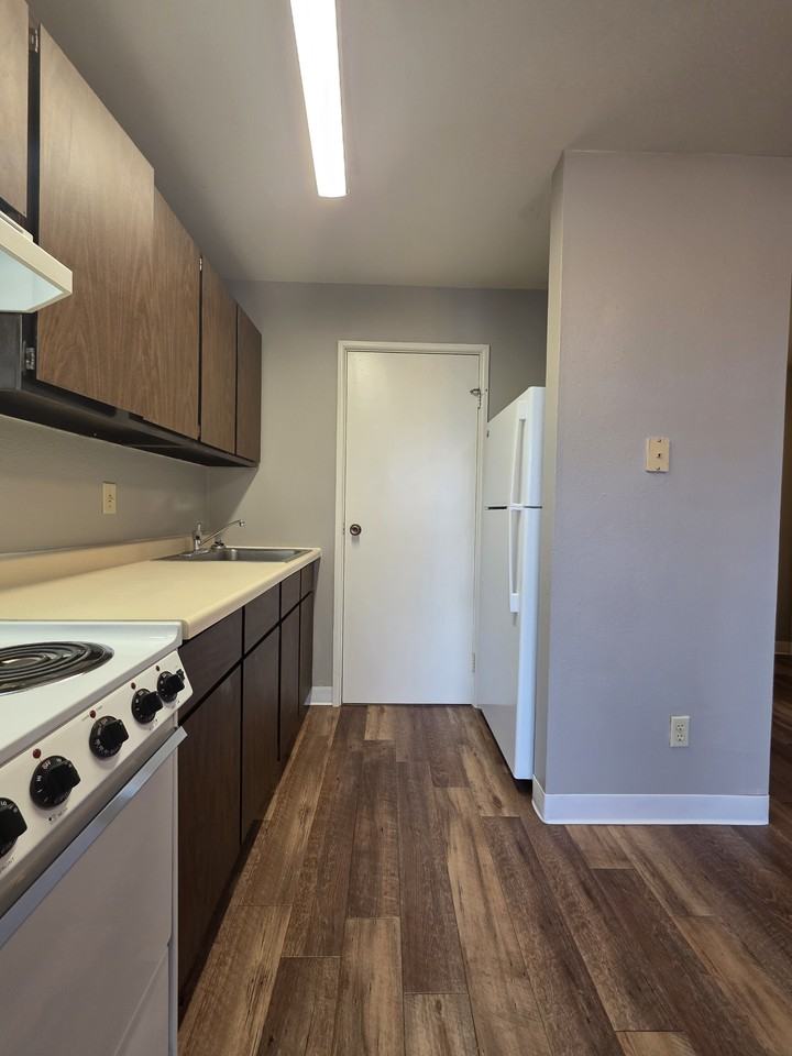 1606 8th St N #51 - Photo 7 of 12