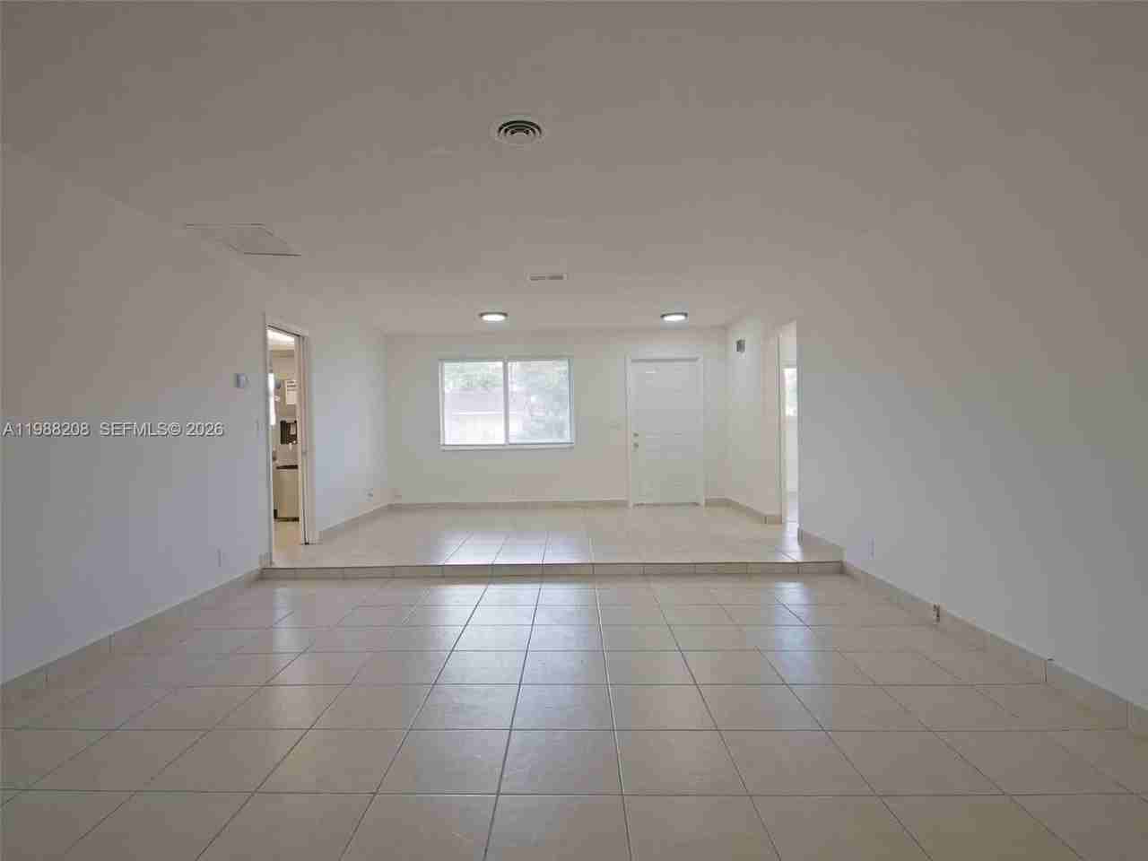 5510 Johnson St - Photo 2 of 29