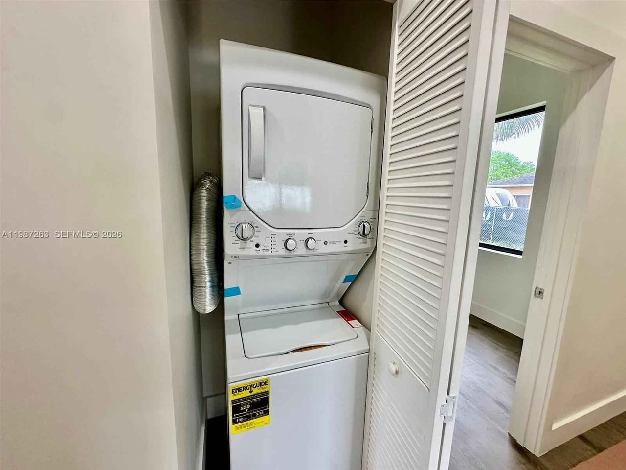 2399 Nw 105th St #1 - Photo 7 of 14