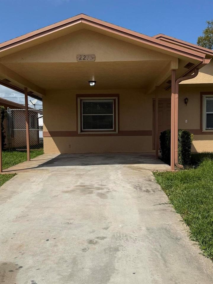 2225 Raleigh St - Photo 2 of 16