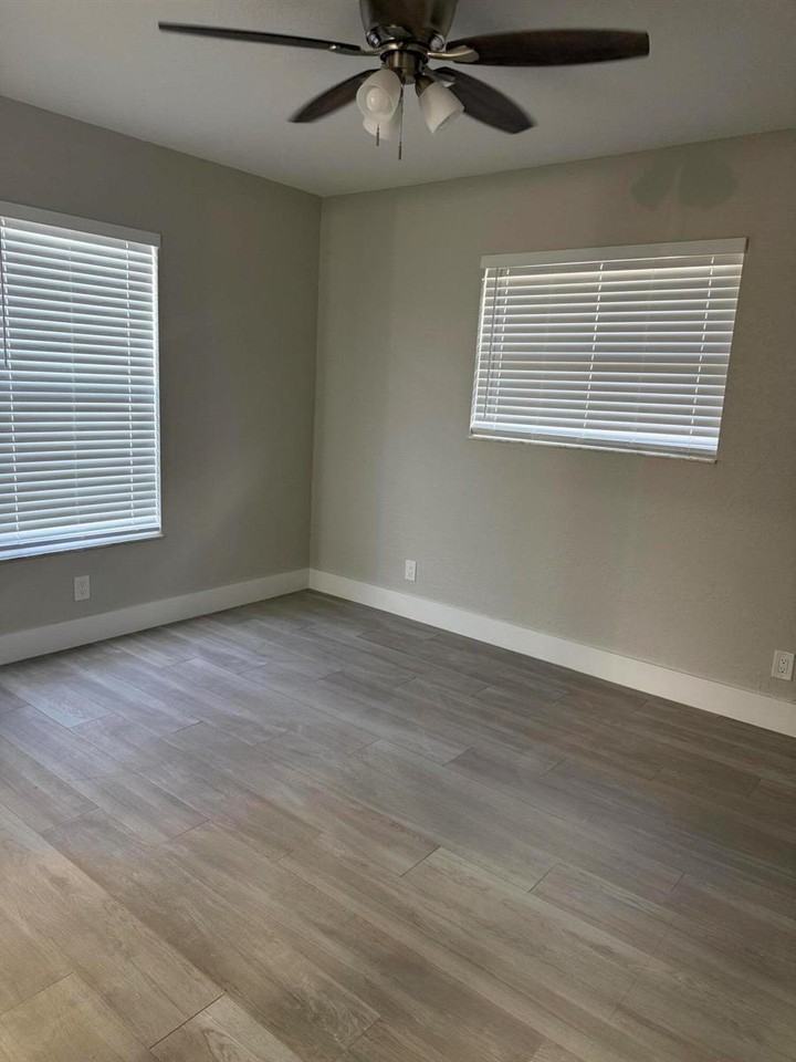 2225 Raleigh St - Photo 5 of 16