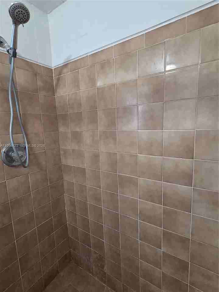 3061 Nw 83rd Ter - Photo 5 of 16