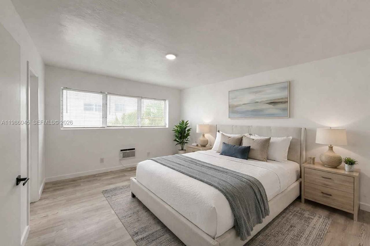 316 Surfside Blvd #5 - Photo 4 of 6