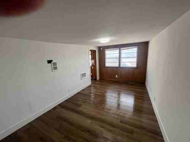 1005 W Spruce St #3 - Photo 2 of 9