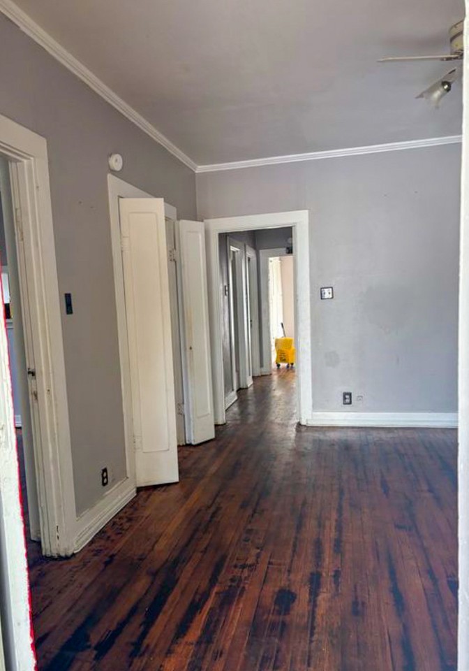 1616 Campbell St - Photo 5 of 11