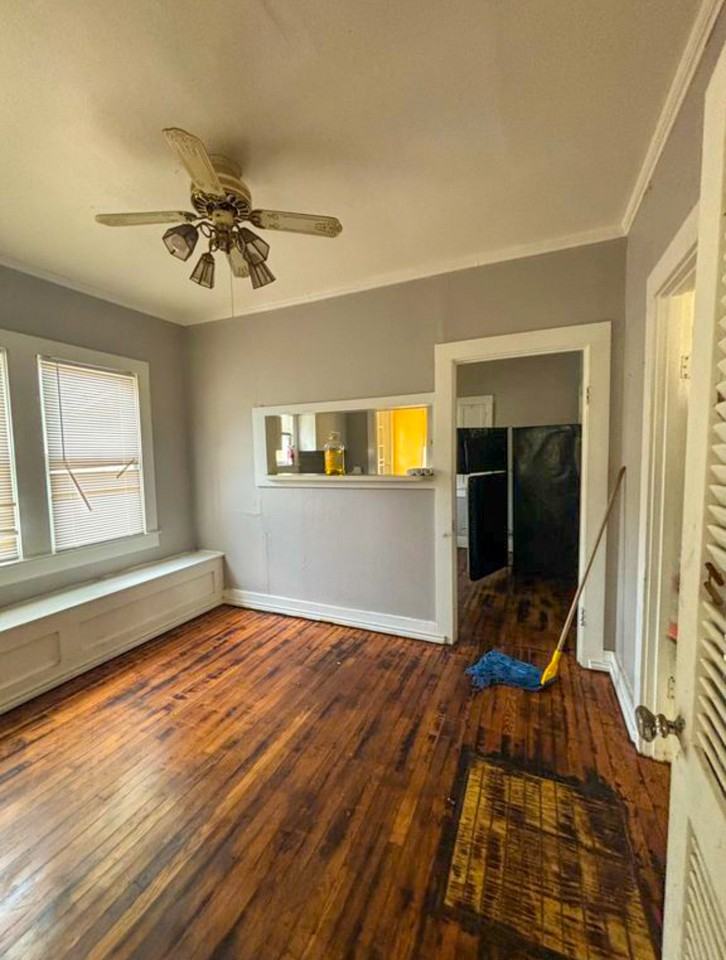 1616 Campbell St - Photo 7 of 11