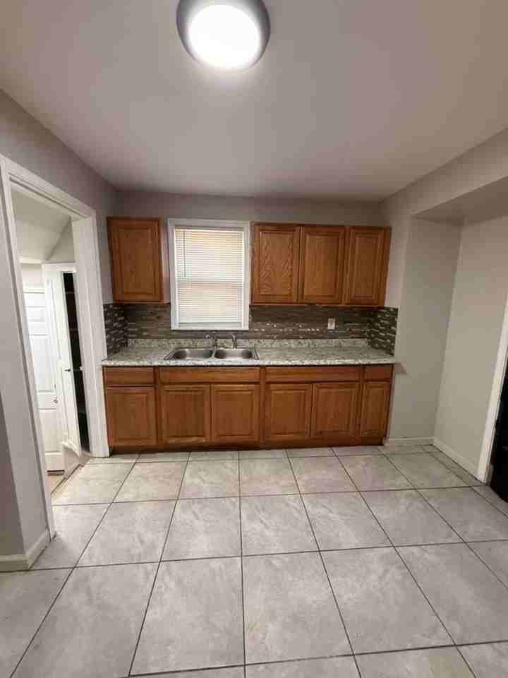 12634 Asbury Park - Photo 5 of 15