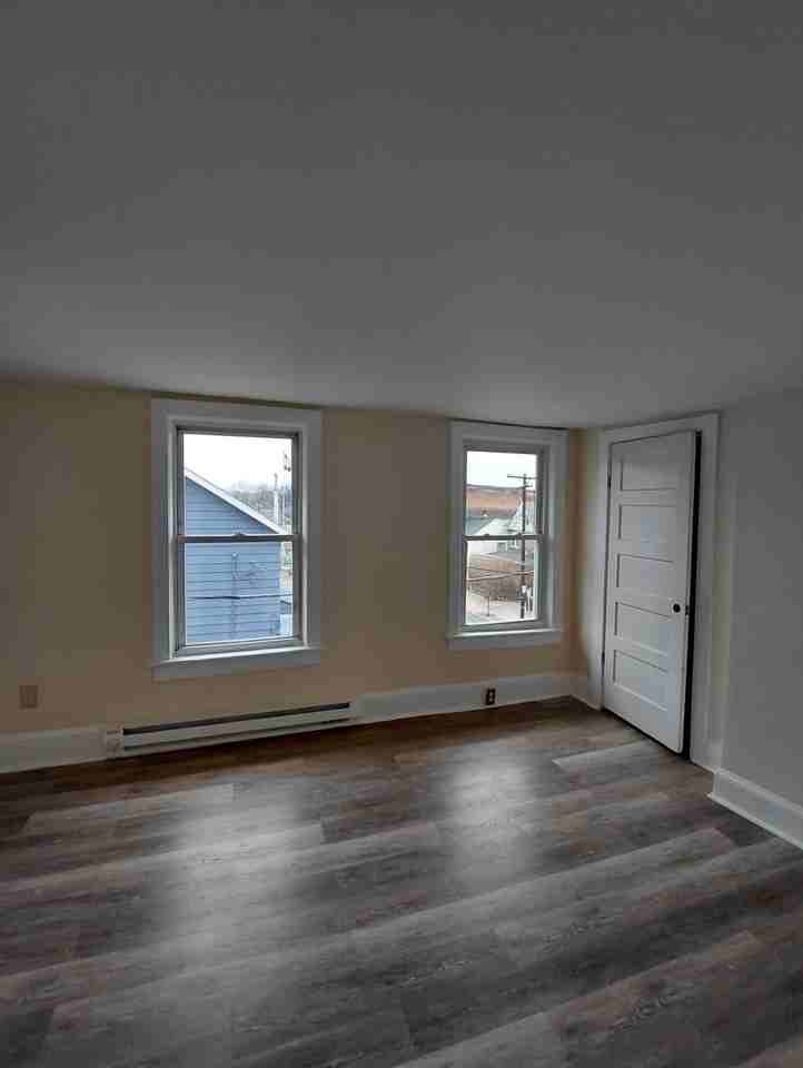 317 S Main St #3 - Photo 6 of 21