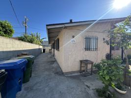 featured image of 126 W 71st St #1