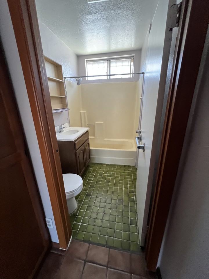 126 W 71st St #1 - Photo 6 of 11