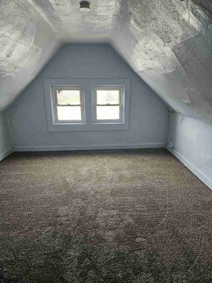 4342 Vine St #2 - Photo 4 of 6