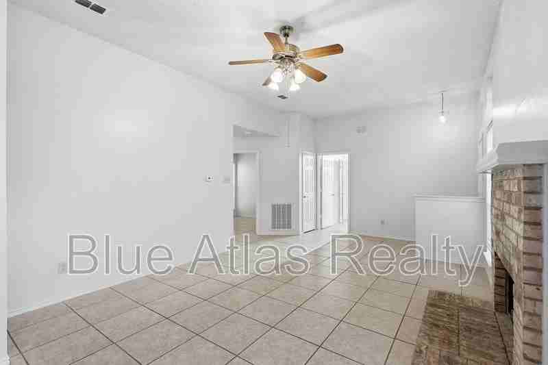 1818 Orchard Dr - Photo 5 of 26