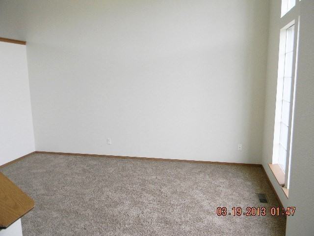 3181 N 10th Pl - Photo 2 of 18