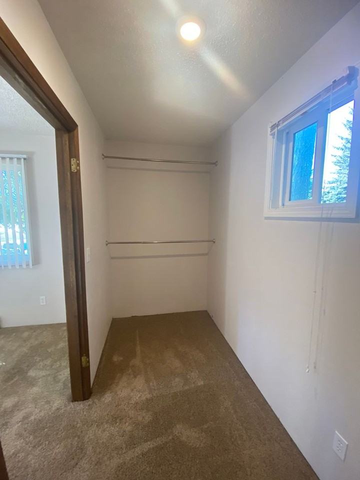 34498 N Lyvel Ave - Photo 5 of 28