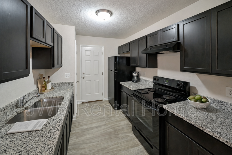 8601 India Ave - Photo 4 of 15