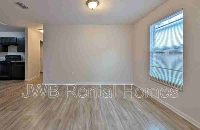 8601 India Ave - Photo 5 of 15