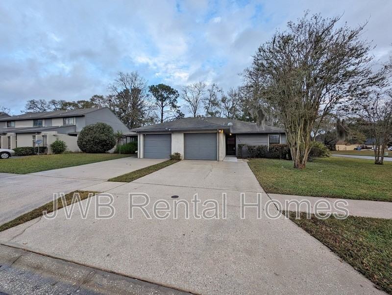 5521 Greatpine Ln N - Photo 2 of 14