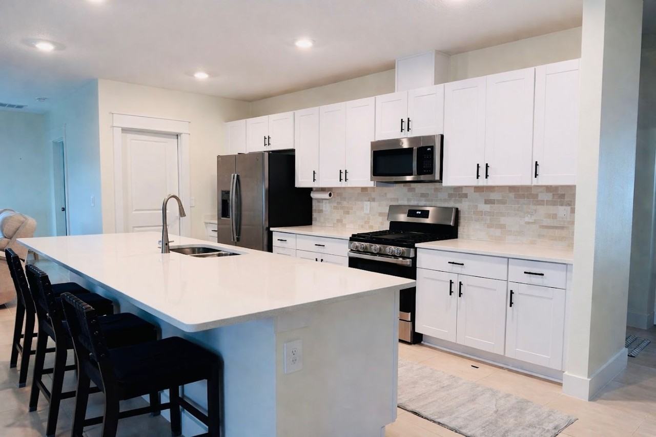 33932 Sky Blossom Cir - Photo 2 of 24