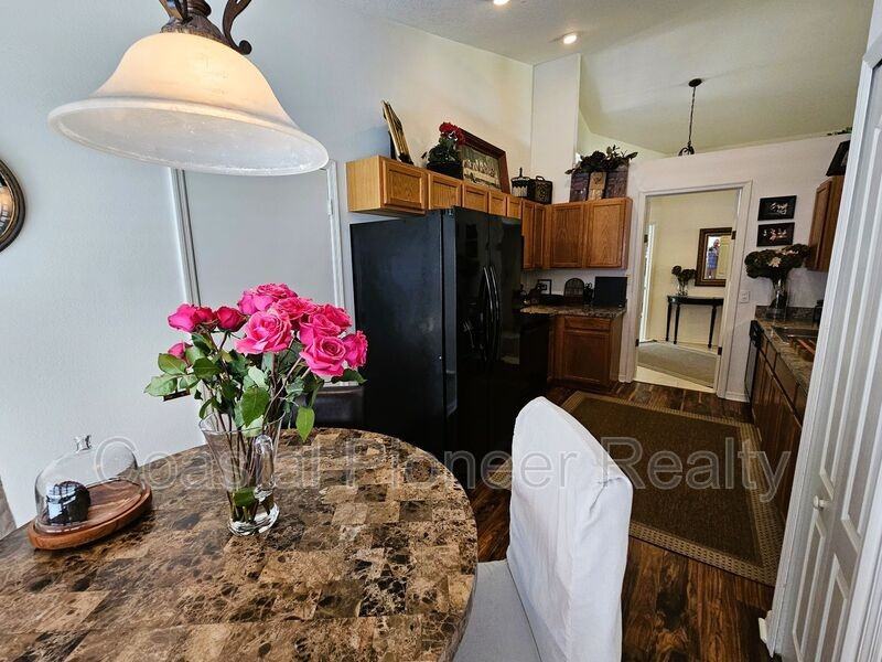 4521 Gulfwinds Dr - Photo 7 of 34