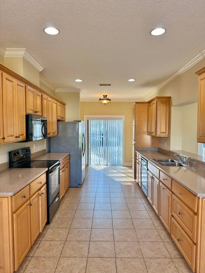 38 Coastal Walk - Photo 5 of 22