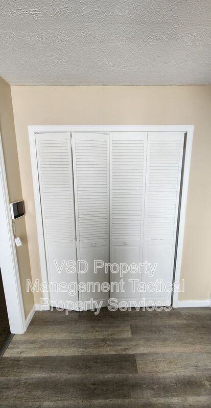 374 East Blvd - Photo 6 of 26