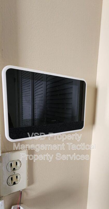 374 East Blvd - Photo 7 of 26