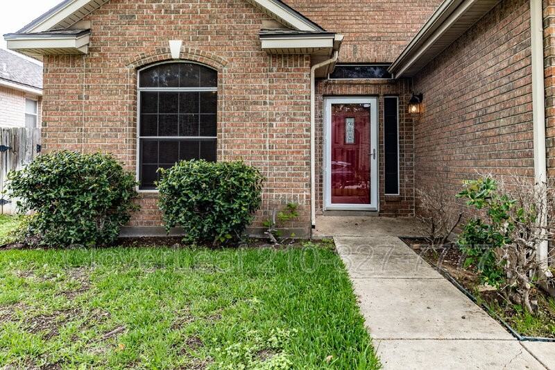 2739 Montebello - Photo 4 of 39