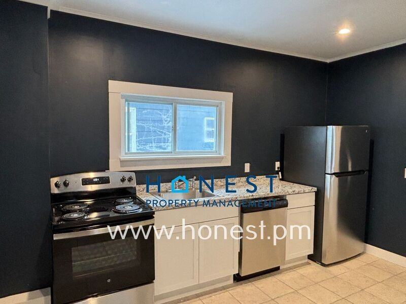 101 Sabattus St - Photo 3 of 27