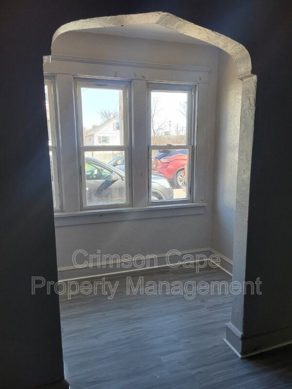 13 E Chestnut St #1 - Photo 7 of 14